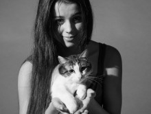 Балерины спасают котов